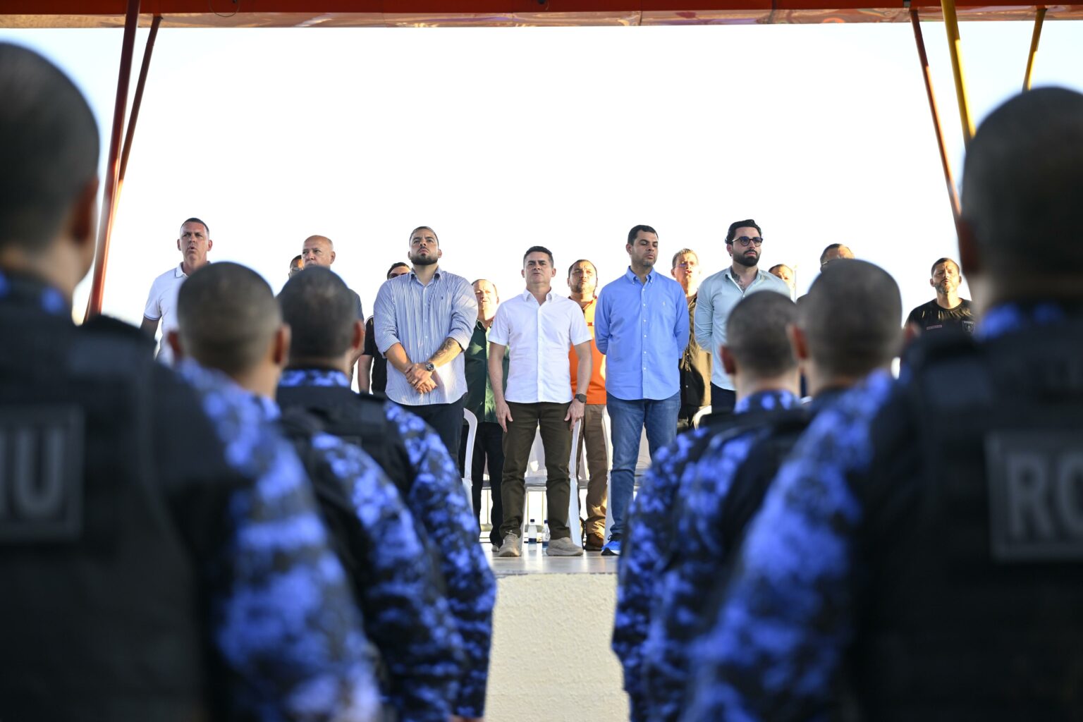 Prefeito David Almeida anuncia gratificação para agentes da Romu e criação da Polícia Municipal de Manaus, durante formatura da corporação