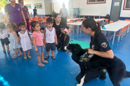 Creche da Prefeitura de Manaus recebe ação da Cinoterapia