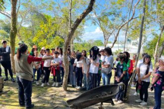 Prefeitura de Manaus realiza ação de preservação ambiental com alunos da zona Leste