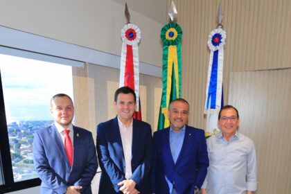 Prefeito em exercício Renato Junior visita TJ-AM