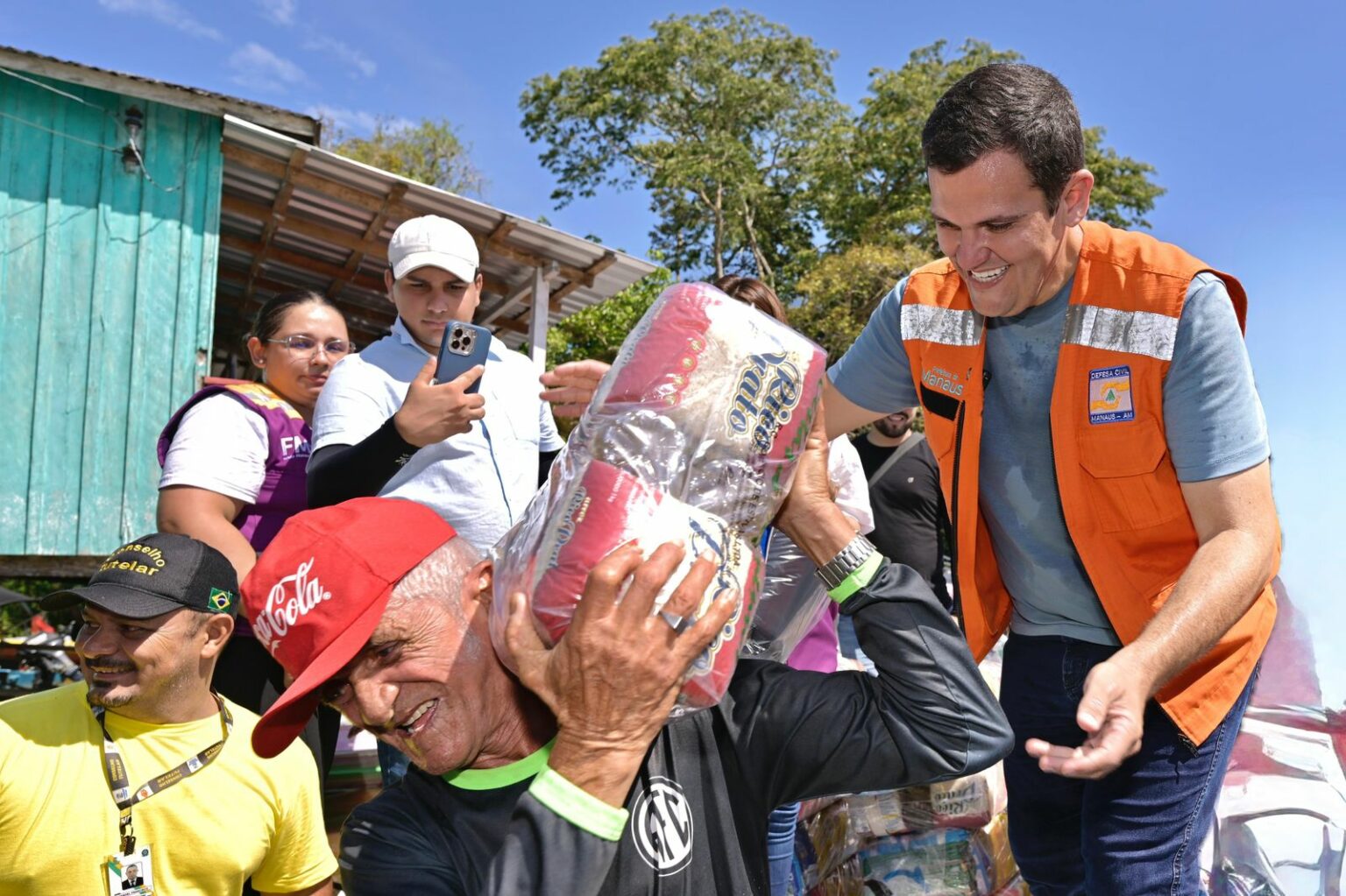 Prefeito em exercício Renato Junior abre nova fase da operação ‘Cheia 2025’ com assistência a mais de 2 mil famílias