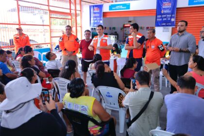 Prefeitura leva operação ‘Cheia 2025’ ao bairro São Jorge e assiste 350 famílias atingidas pela alta do rio Negro