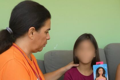 Procuradoria Especial da Criança e do Adolescente da Aleam acompanha caso de irmãs vítimas de violência e reforça importância do acolhimento familiar e da escuta ativa