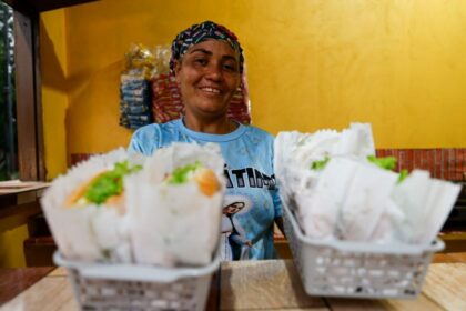 “Cada centavo está investido no meu sonho”, diz empreendedora do interior do Amazonas contemplada pelo programa Crédito Rosa