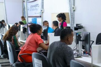 Sine Amazonas divulga 122 vagas de emprego para esta quinta-feira