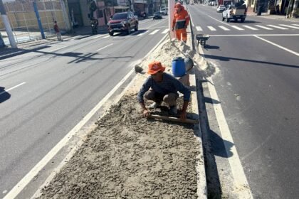 PMM realiza recuperação de calçadas da Constantino Nery