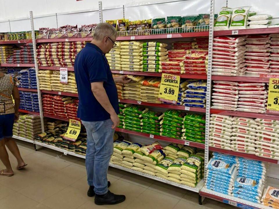 Procon Manaus divulga pesquisa de preços da cesta básica