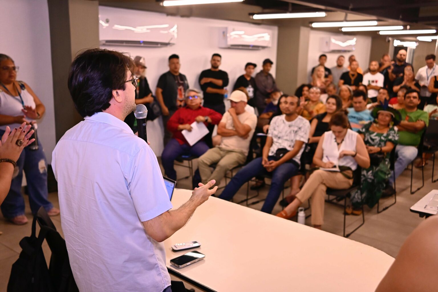Prefeitura de Manaus realiza reunião com fóruns de cultura para diálogo sobre o ‘#SouManaus 2025’