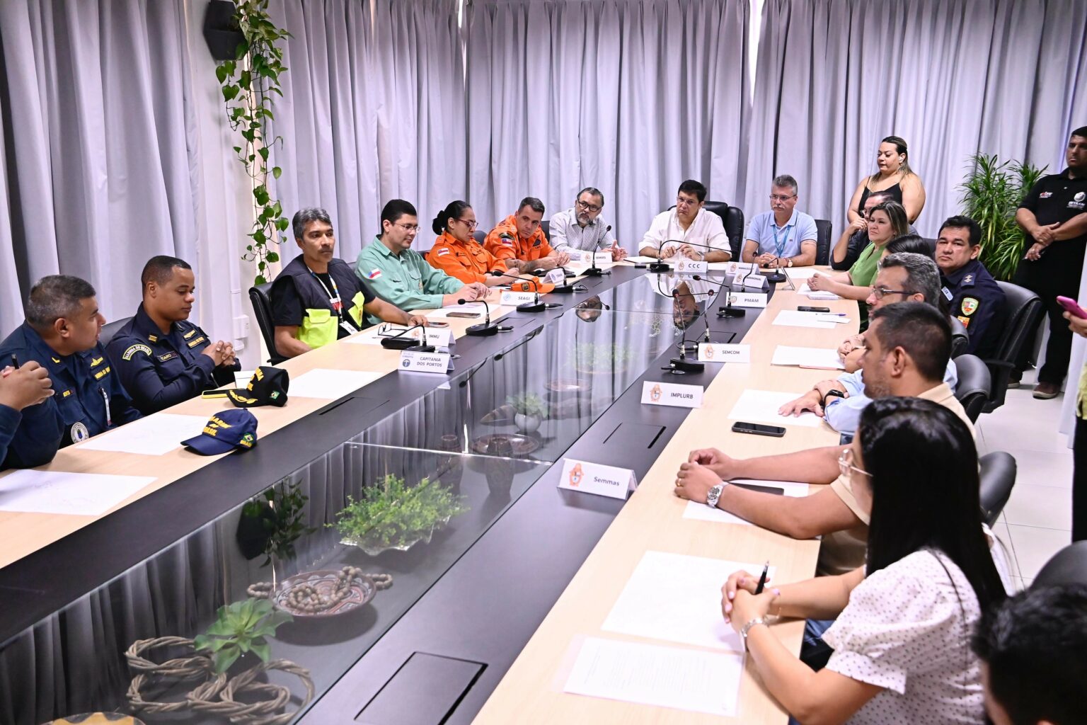 Prefeitura realiza reunião de alinhamento para os 10 anos do ‘#SouManaus Passo a Paço 2025’