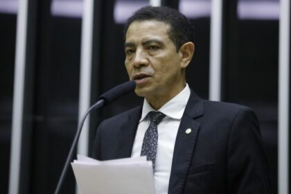 Comissão aprova diretrizes para assistência integral a crianças com malformações congênitas