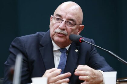 Comissão aprova projeto assegurando a crianças e adolescentes acesso a programas de saúde mental no SUS