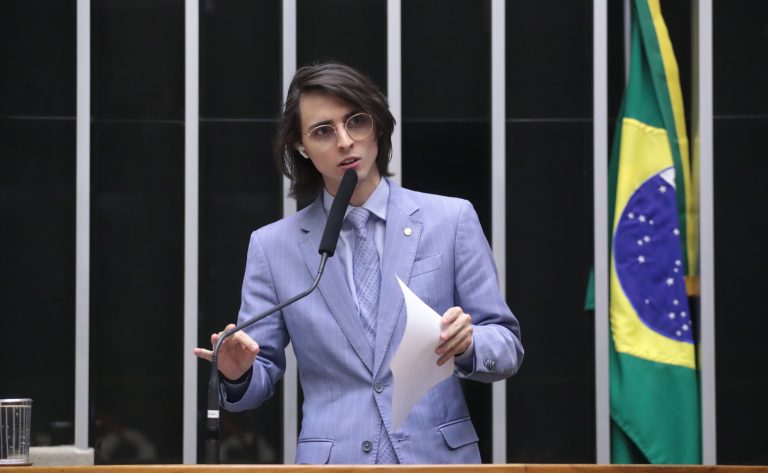 Comissão aprova projeto que inclui a acessibilidade como diretriz dos serviços de transporte por aplicativo