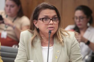 Comissão aprova proposta para facilitar exploração de aeroporto por estados e municípios