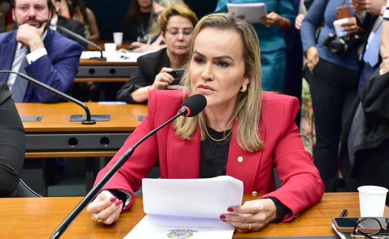 Projeto garante ao consumidor comunicação direta gratuita com fornecedor de produtos ou serviços