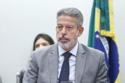Comissão vota nesta tarde parecer sobre projeto que altera a legislação do Imposto de Renda