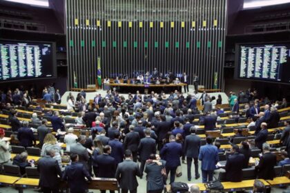 Reciprocidade tarifária e mudanças no licenciamento ambiental marcam votações da Câmara no 1º semestre