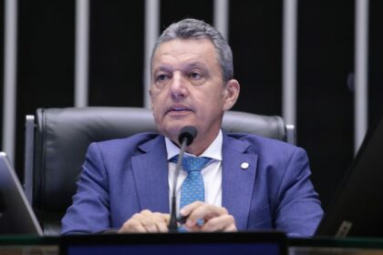 Projeto destina recurso lotérico para pesquisa de doenças raras