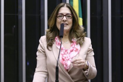 Comissão da Câmara aprova atendimento domiciliar para idosos no SUS