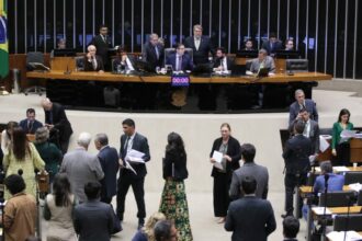 Câmara aprova ampliação de atividades que poderão ser terceirizadas nos presídios