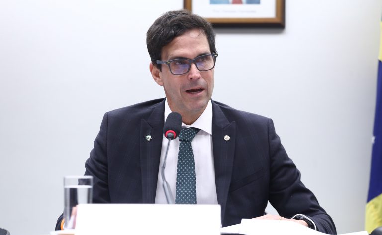 Comissão aprova projeto de incentivo ao tiro esportivo
