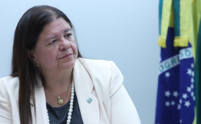 Comissão aprova criação de lista suja do racismo no esporte