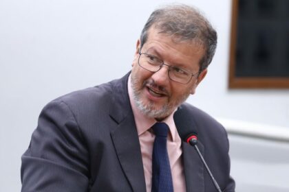 Comissão aprova isenção de tributos em equipamentos de informática vendidos para idosos carentes