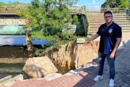 Vereador Rodrigo Guedes denuncia desabamento de praça ao lado da Ponte do Bariri
