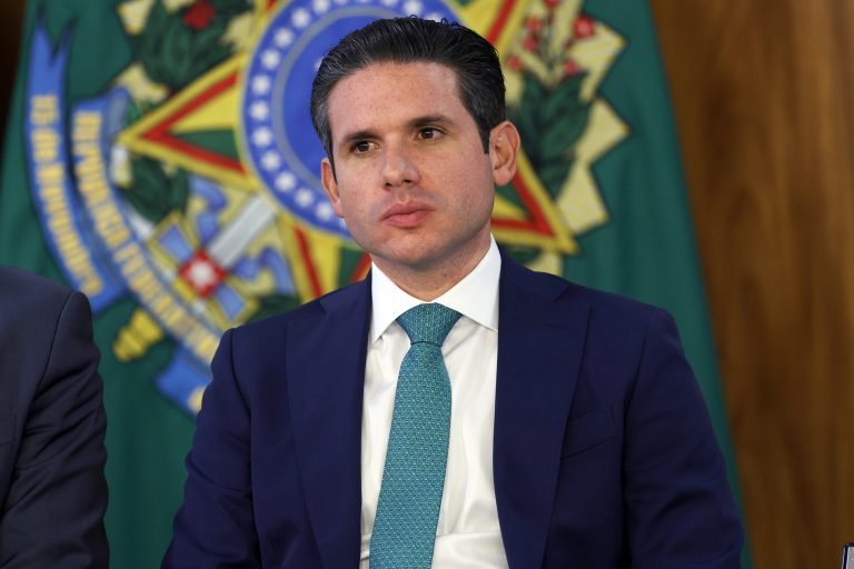 Motta afirma que isenção do IR para salários de até R$ 5 mil deve ir ao Plenário nos próximos dias