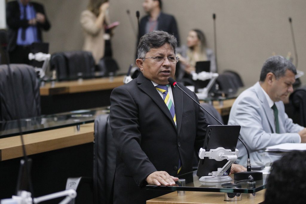 Sinésio Campos defende derrubada de veto que impede avanço da BR-319 