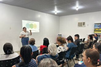 Prefeitura de Manaus e Funati promovem capacitação para cuidado humanizado à pessoa idosa