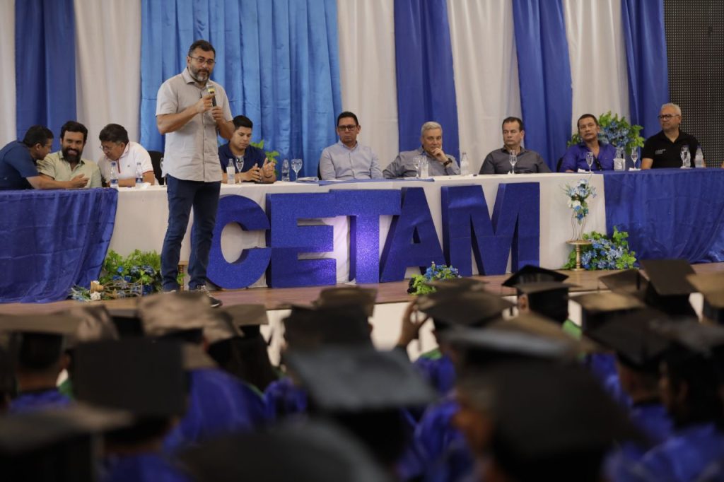 Governador Wilson Lima destaca geração de emprego e renda com formação das primeiras turmas do Cetam em Silves