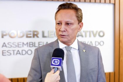 Adjuto Afonso solicita ação do DNIT para garantir navegabilidade no trecho entre Boca do Acre e Pauini