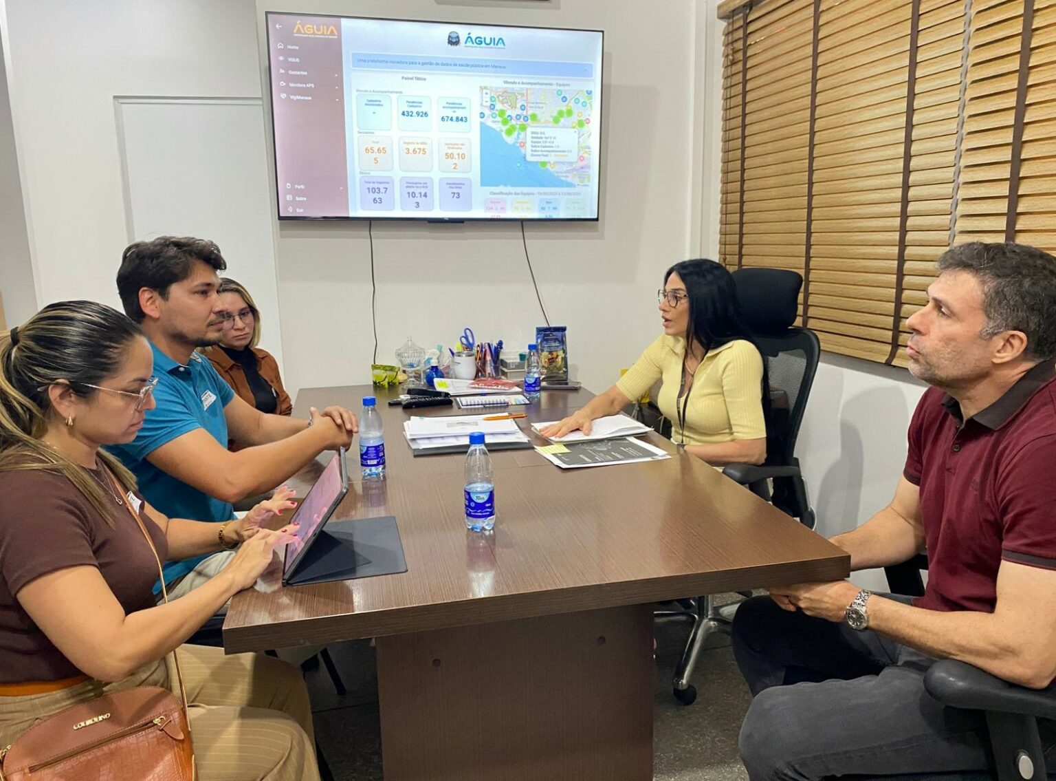 Prefeitura de Manaus compartilha práticas e ferramentas de gestão de saúde com equipe de servidores de Maués
