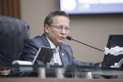 Assembleia Legislativa do Amazonas discute atuação de ONGs e da Azul Linhas Aéreas