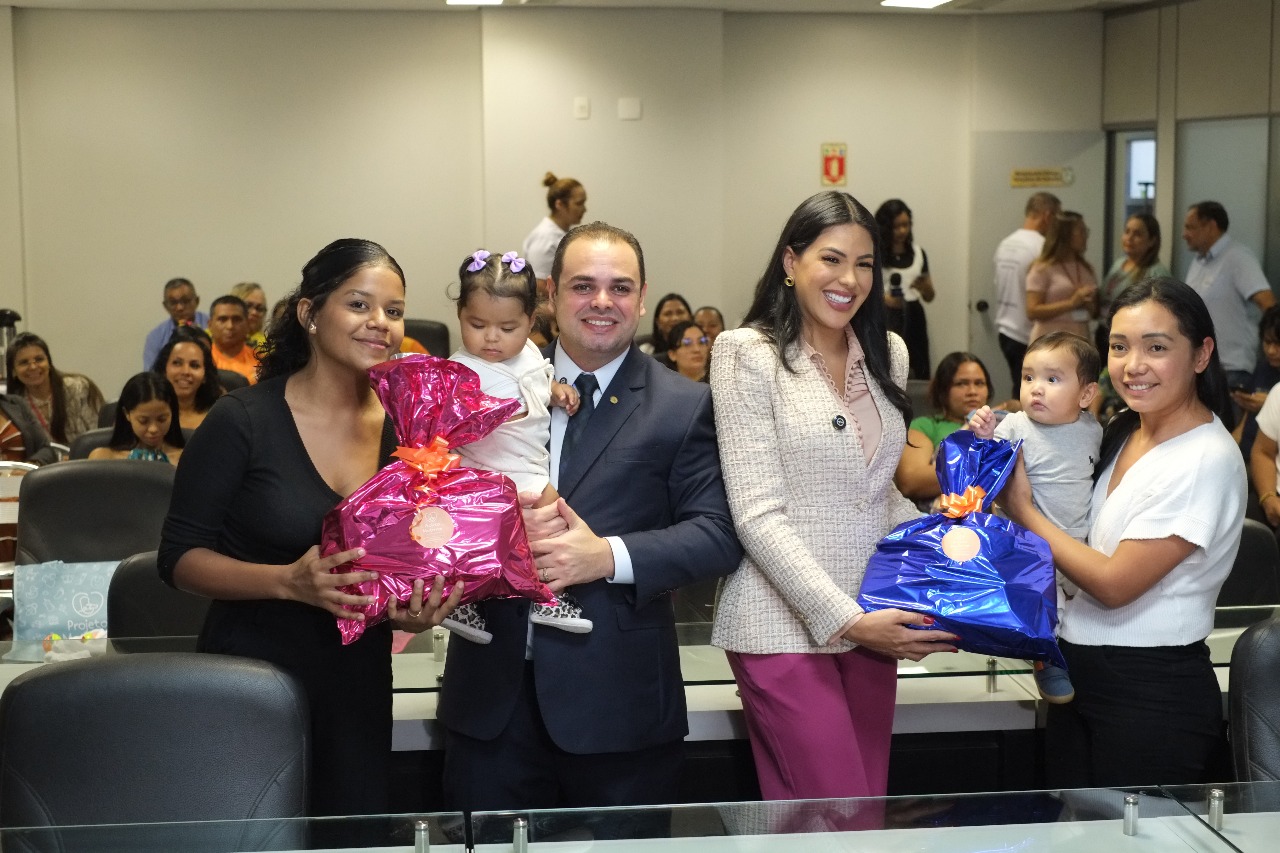 Assembleia Legislativa doa mil frascos ao Banco de Leite Humano do Amazonas