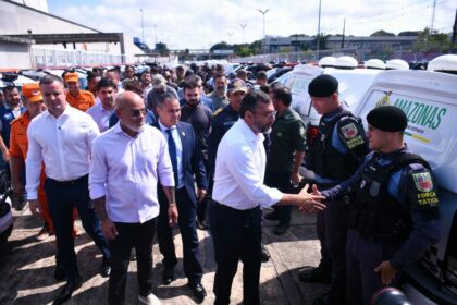 Cabo Maciel celebra entrega de 244 novas viaturas para reforçar a segurança na capital e no interior
