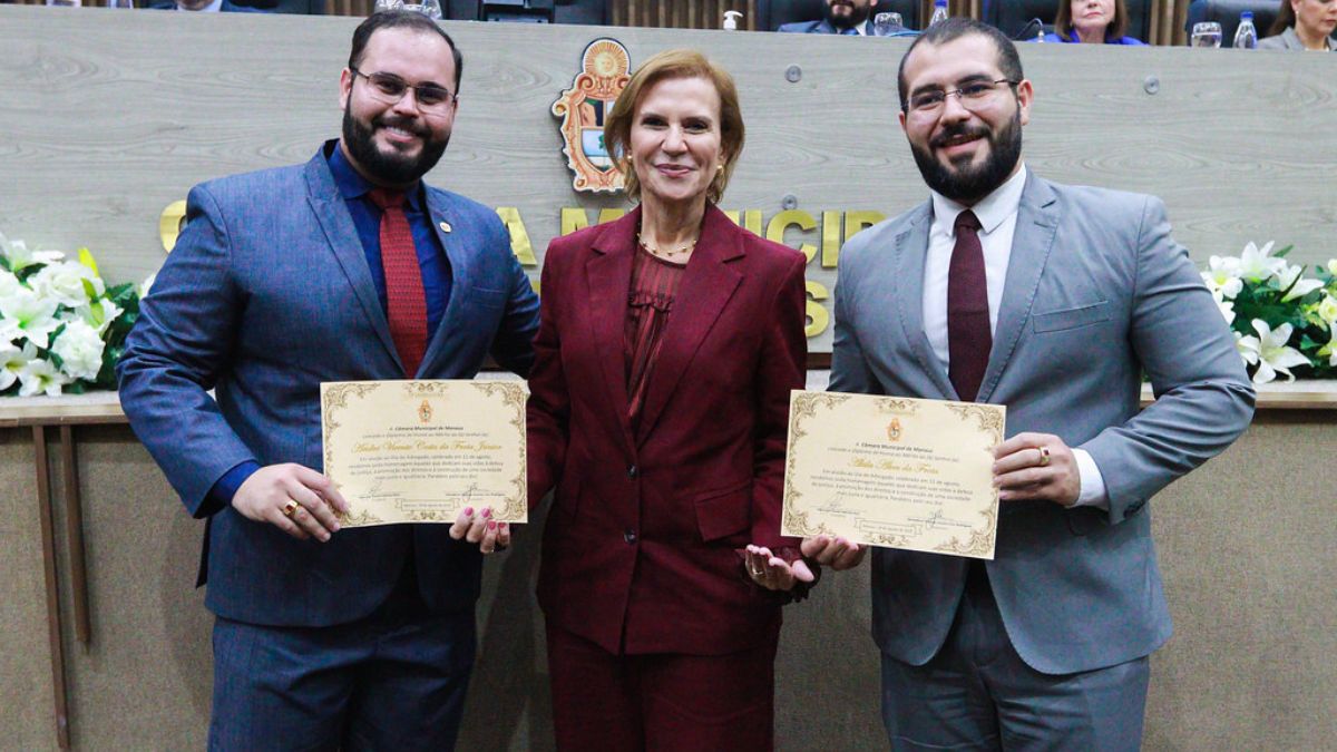 Câmara Municipal de Manaus homenageia advogados em Reunião Solene