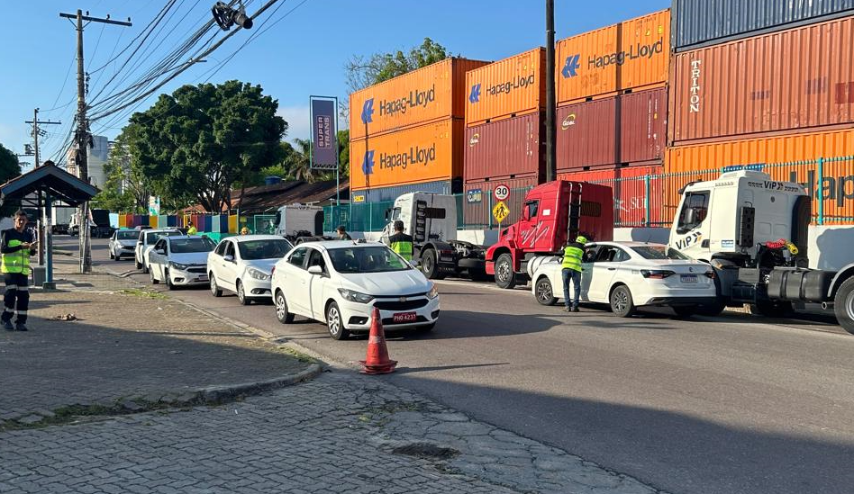 Combate ao transporte clandestino no Colônia Oliveira Machado