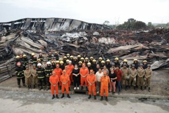 Corpo de Bombeiros Militar do Amazonas apresenta balanço da operação que extinguiu incêndio no Distrito II