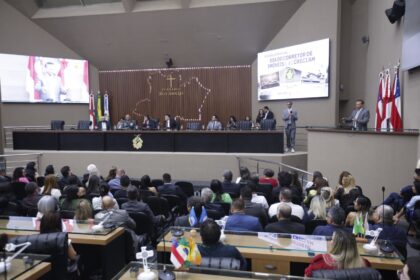 Conselho Regional dos Corretores de Imóveis do Amazonas recebe homenagem na Aleam proposta por Adjuto Afonso