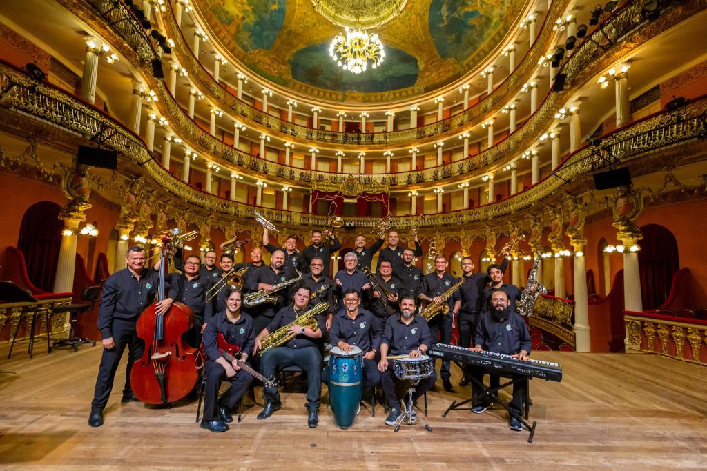 Livro que retrata história da Amazonas Band, uma das principais big bands brasileiras, é lançado nesta terça-feira