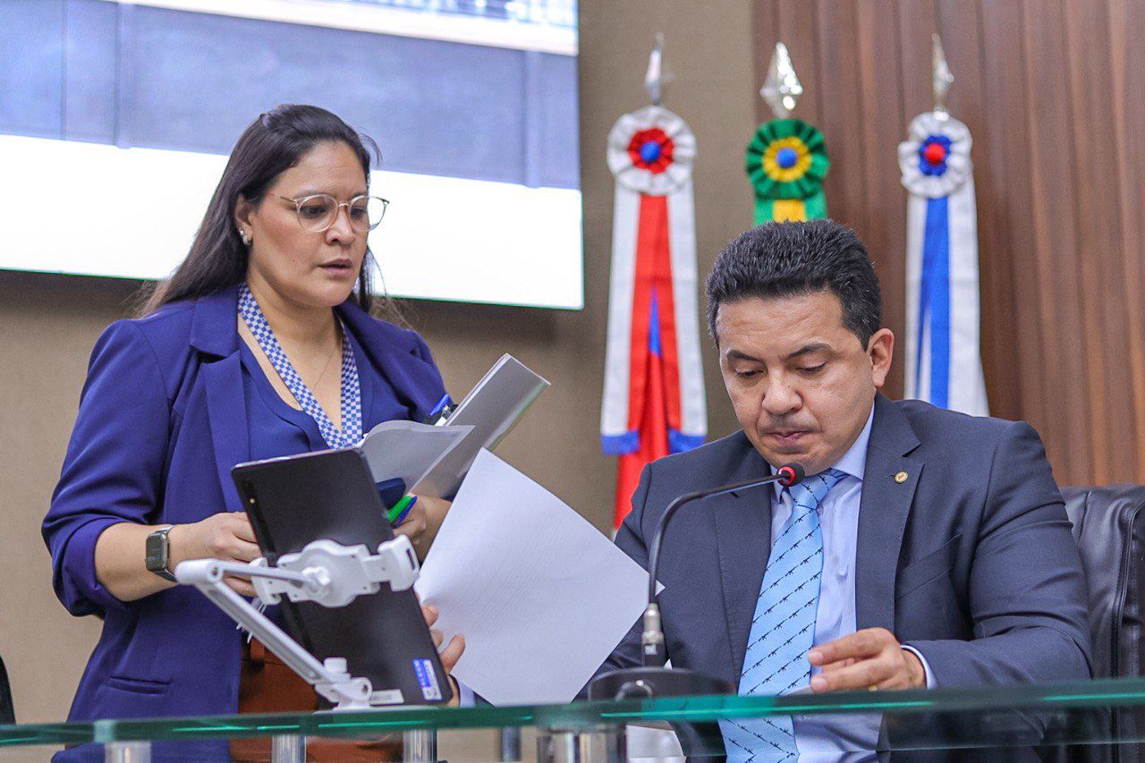 Delegado Péricles garante aprovação de projetos voltados à prevenção do câncer de mama e colo do útero no Amazonas Delegado Péricles garante aprovação de projetos voltados à prevenção do câncer de mama e colo do útero no Amazonas