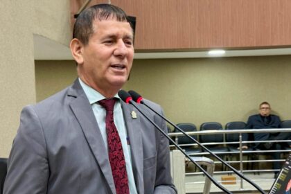 Manaus pode ter programa de apoio psicológico e jurídico a professores a partir de proposta do vereador Roberto Sabino
