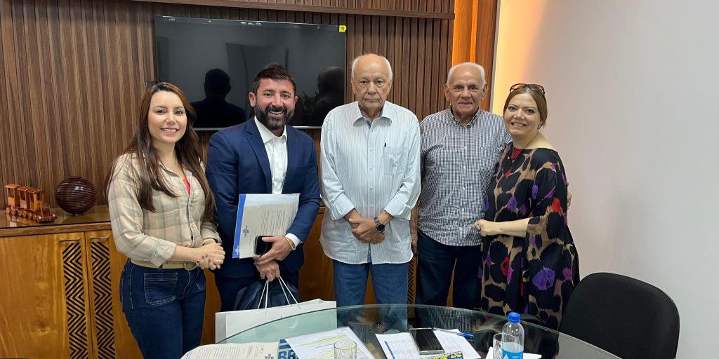 Deputado Carlinhos Bessa articula fortalecimento do Sebrae no interior e defende expansão das ações em Tefé Deputado Carlinhos Bessa articula fortalecimento do Sebrae no interior e defende expansão das ações em Tefé