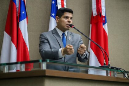 ‘É muito doloroso para uma mãe ter que implorar!’, disse deputado Mário César Filho ao denunciar escolas que rejeitam crianças autistas