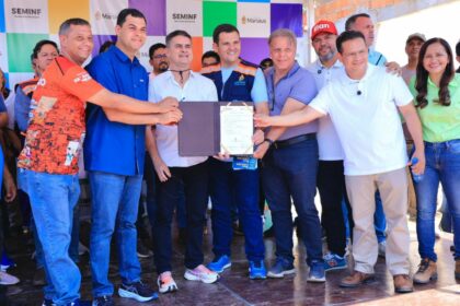 Eduardo Alfaia acompanha lançamento de obras históricas de asfaltamento na zona rural de Manaus