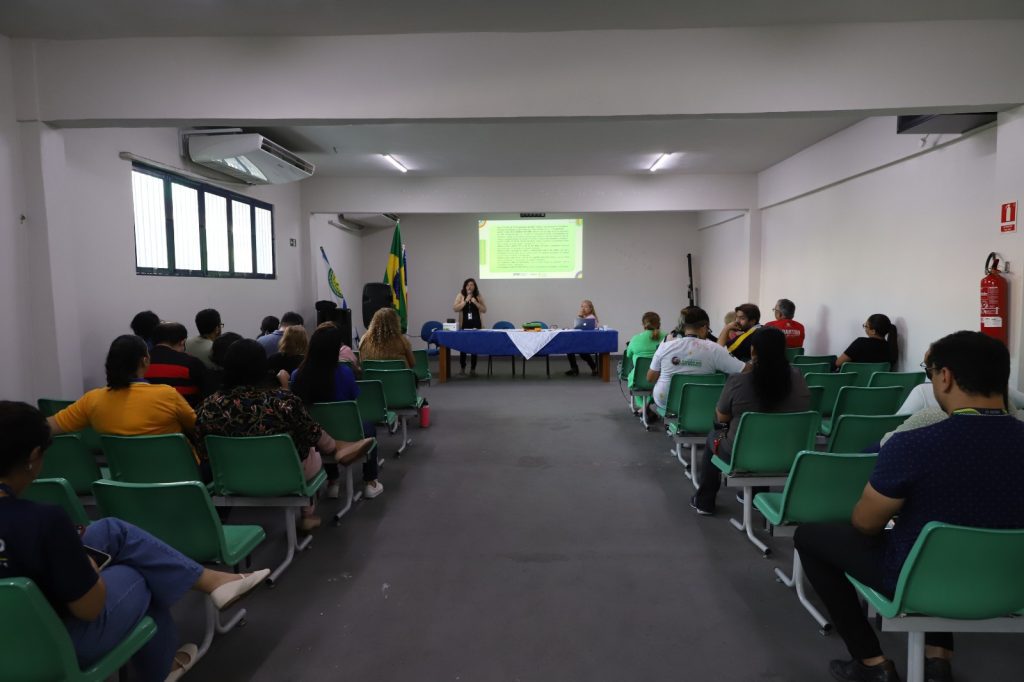 Secretaria de Educação inicia ciclo de Diálogos Itinerantes sobre Educação em Direitos Humanos