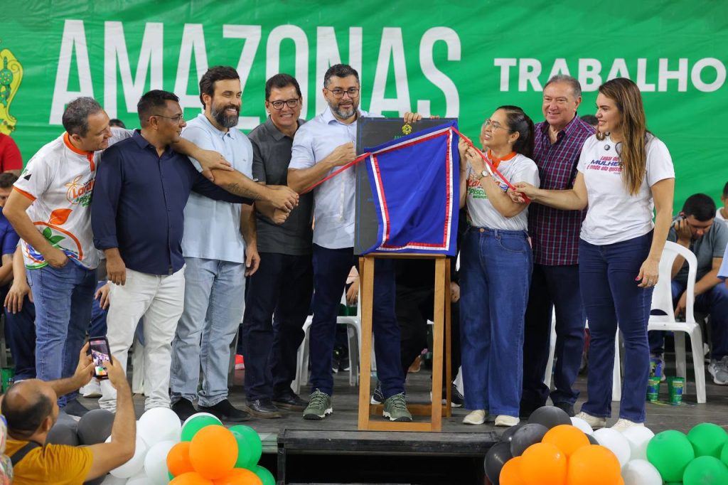 Em Rio Preto da Eva, governador Wilson Lima inaugura iluminação pública de LED e fortalece setores primário e social