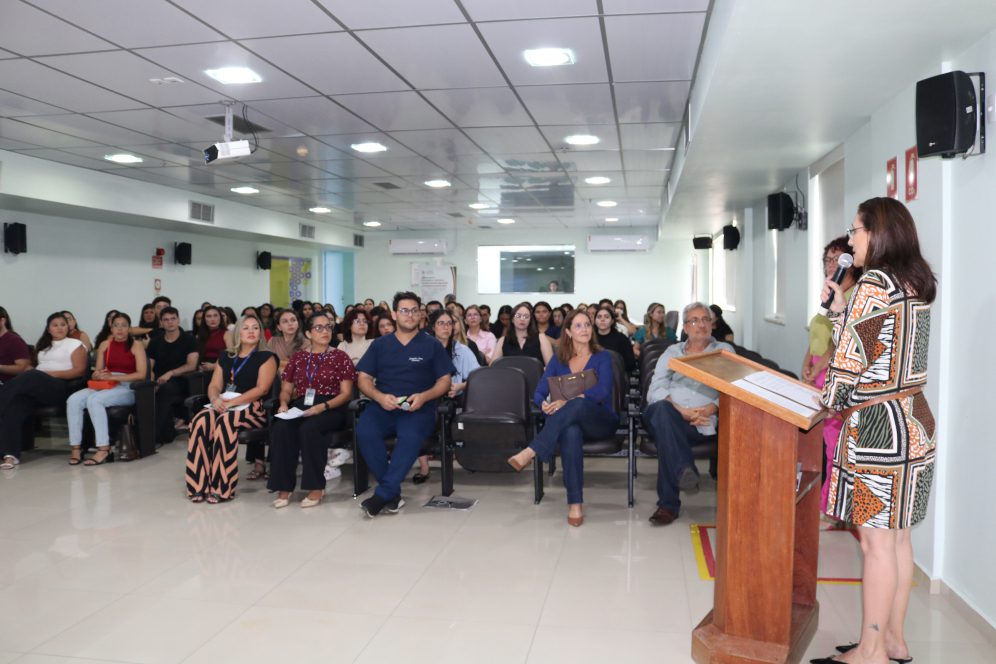Paic: FCecon lança e-book, premia trabalhos e recebe novos bolsistas