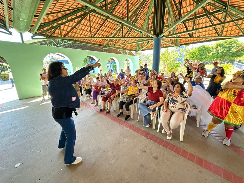 Prefeitura de Manaus celebra “Dia do Artista de Teatro” no Parque Municipal do Idoso